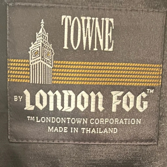 Towns by London Fog vintage double breasted trench coat, size 44 Regular - Picture 7 of 7